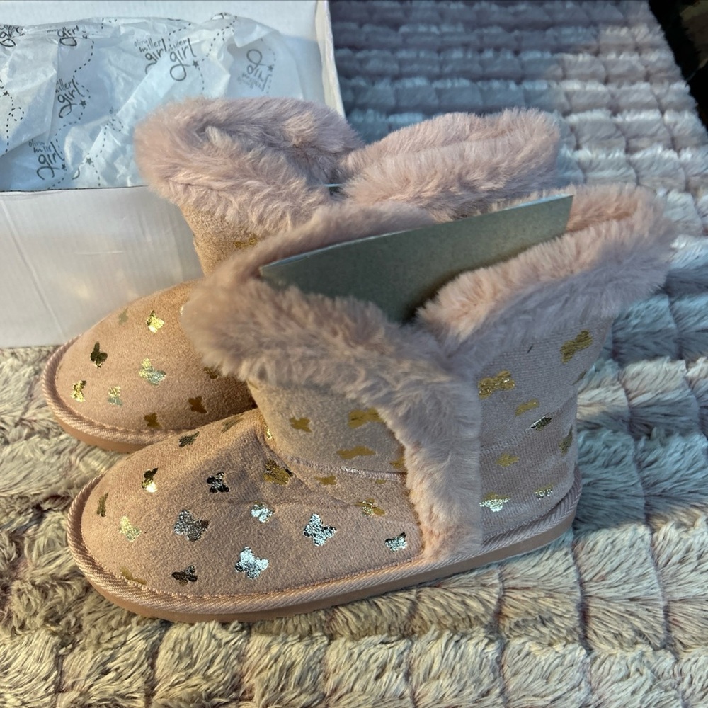 Olivia Miller Girl Butterfly Winter
Boots Size 3